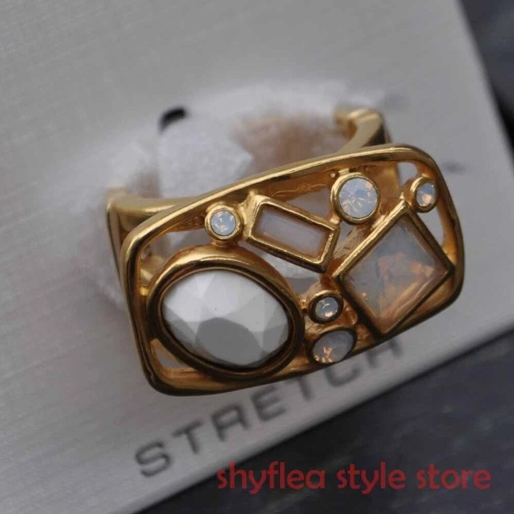 Tahari Ring South Beach White Iridescent Faceted Stones Geometric Stretch Band